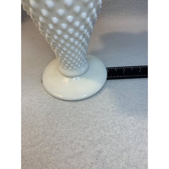 Ruffled Hobnail White Milk Glass Trumpet Vintage Vase 8" - Picture 8 of 9